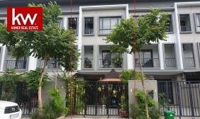 Link House for Sale