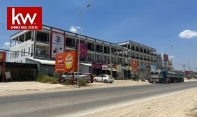 Flat House for Sale on Road 30m