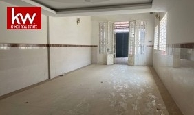 Flat House for Sale on Road 30m